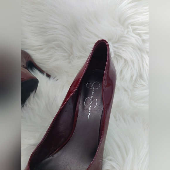 Dark burgundy  Classic Pump by Jessica Simpson in size 10 - Picture 8 of 9